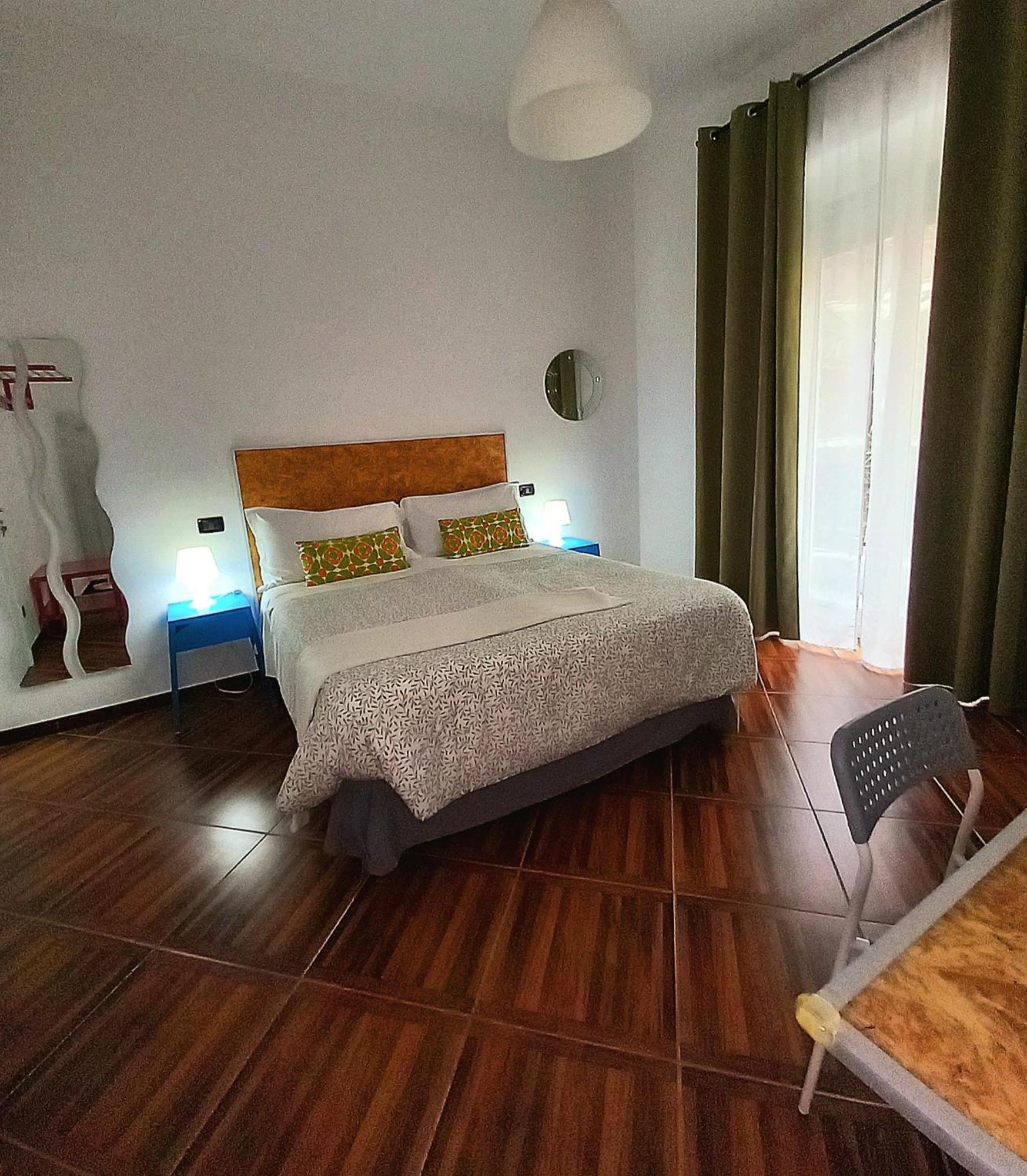 Your Bed Napoli מראה חיצוני תמונה