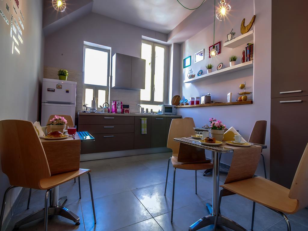 Your Bed Napoli מראה חיצוני תמונה